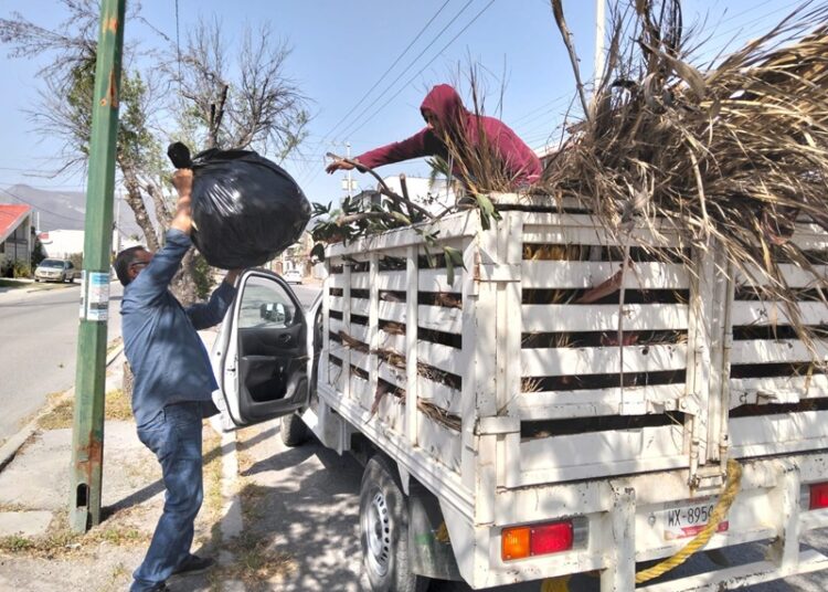 Activa Municipio operativo de limpieza y prevención por fuertes vientos en Victoria