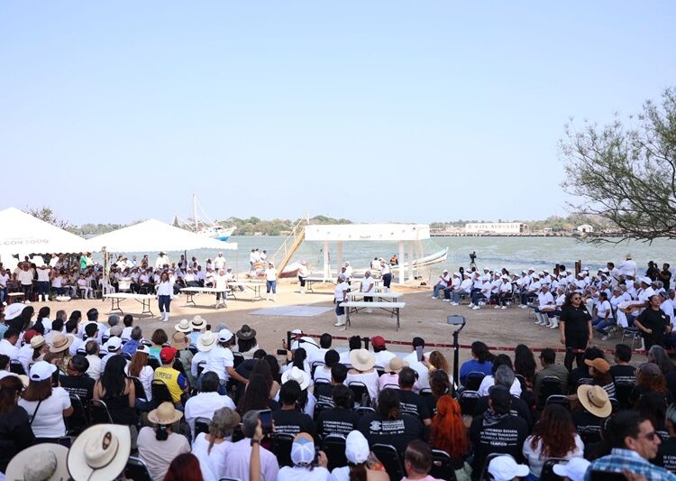 Américo y María de Villarreal reconocen la historia y el trabajo de las despicadoras de Tamaulipas