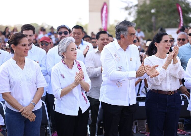 Américo y María de Villarreal reconocen la historia y el trabajo de las despicadoras de Tamaulipas