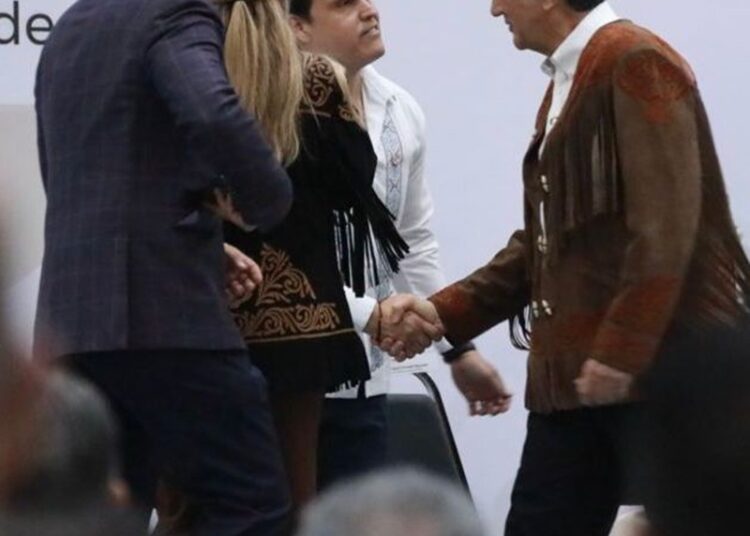 “Arrancamos la semana con los honores a la bandera y reconociendo la identidad de la Cuera Tamaulipeca”: HPH