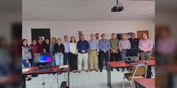 Capacita SET a personal de Unidad Ejecutiva en uso estratégico de IA