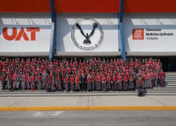 Con emotiva ceremonia despiden a la generación de la FDCSV de la UAT “Dr. Juan Plutarco Arcos Martínez”