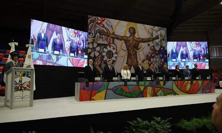 Con emotiva ceremonia despiden a la generación de la FDCSV de la UAT “Dr. Juan Plutarco Arcos Martínez”