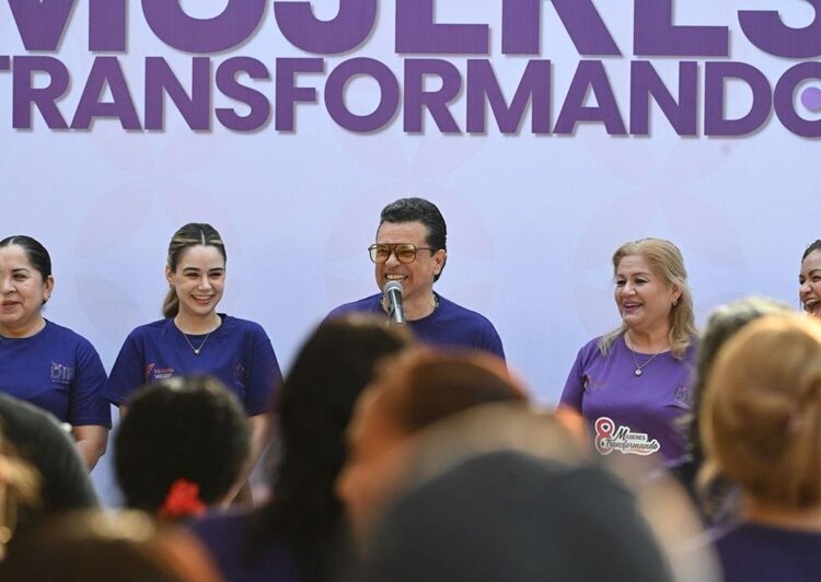 Con energía y entusiasmo participan Lalo y Lucy en ‘Zumbaton con Causa’