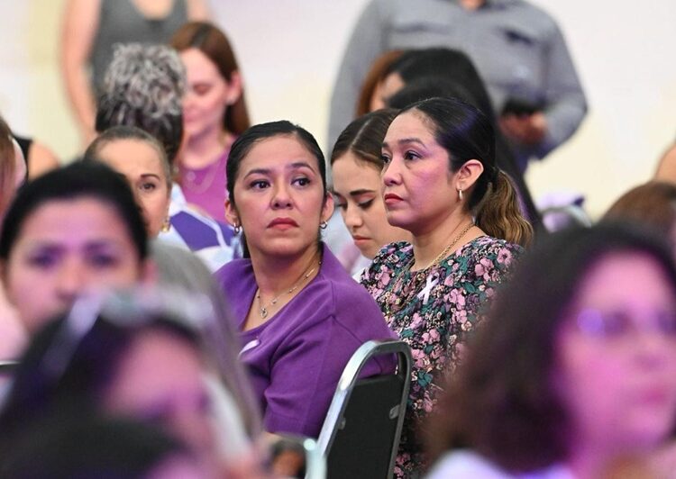 “Con su fuerza y capacidad, las mujeres transforman a Victoria”: Lalo Gattás
