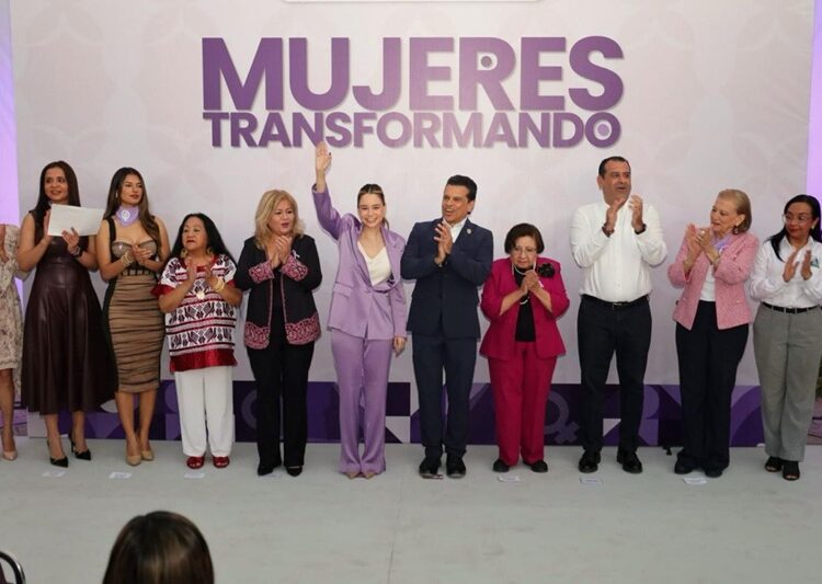 “Con su fuerza y capacidad, las mujeres transforman a Victoria”: Lalo Gattás