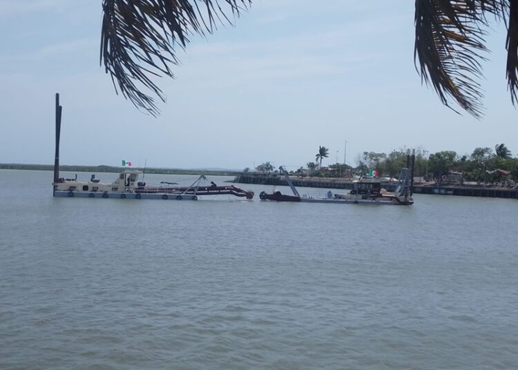 Desazolvados alrededor de 850 mil metros cúbicos en la laguna de Champayán