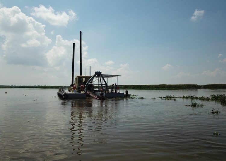 Desazolvados alrededor de 850 mil metros cúbicos en la laguna de Champayán