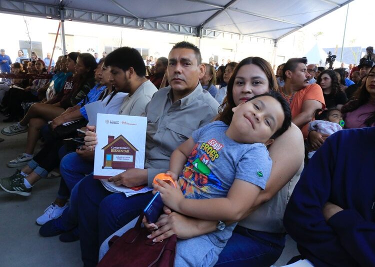 Desde la mañanera, Claudia Sheinbaum encabeza entrega de viviendas en Tamaulipas