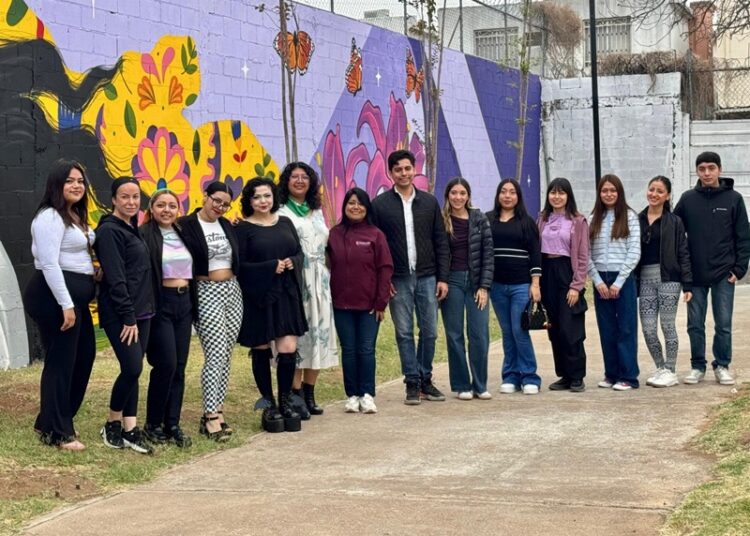 Develan mural conmemorativo por el ‘Día Internacional de la Mujer’ en NLD