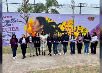 Develan mural conmemorativo por el ‘Día Internacional de la Mujer’ en NLD