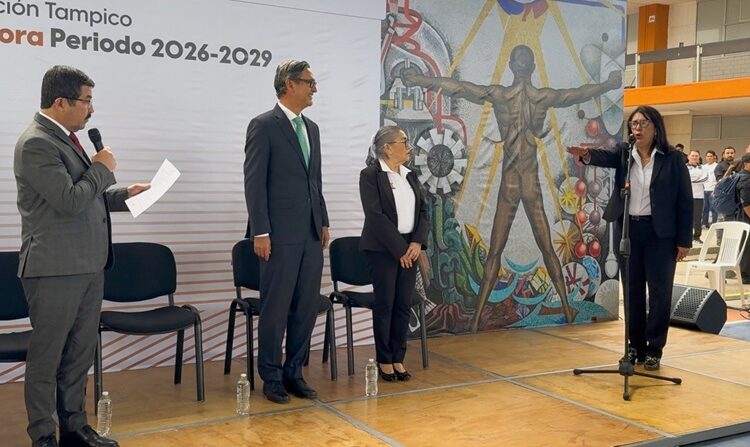 Dra. Laura Jiménez Ferretiz rinde protesta como directora de la FCAT-UAT