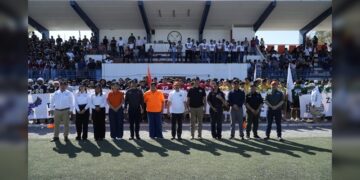 El rector Dámaso Anaya inaugura la temporada 2026 de la LUFAUAT