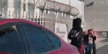 Encapuchados bloquean liquidación a obreros en maquiladora XB de Reynosa