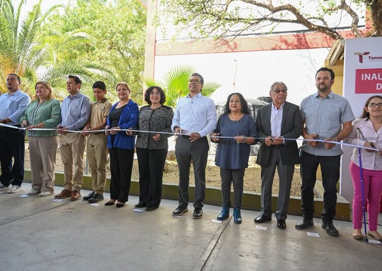Entrega Lalo Gattás obra 157 de infraestructura hidráulica en escuelas