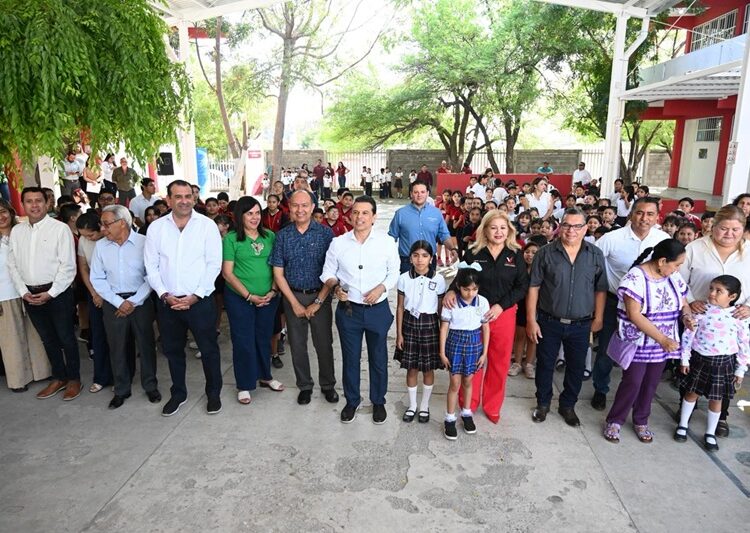 Entrega Lalo Gattás obra 157 de infraestructura hidráulica en escuelas