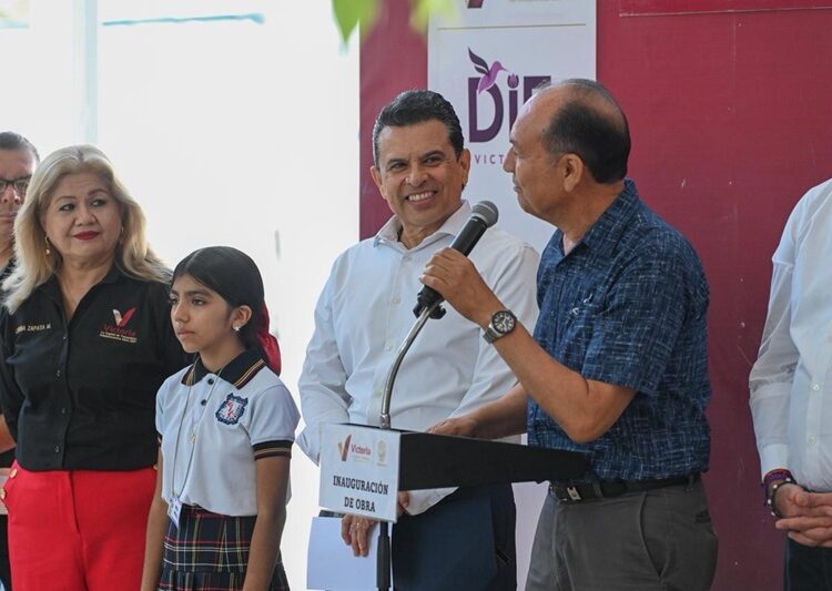 Entrega Lalo Gattás obra 157 de infraestructura hidráulica en escuelas