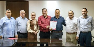 Entrega SET nombramientos a directores de Sec. No. 2 “Arquímedes Caballero” y “Silvestre Ábrego Flores”
