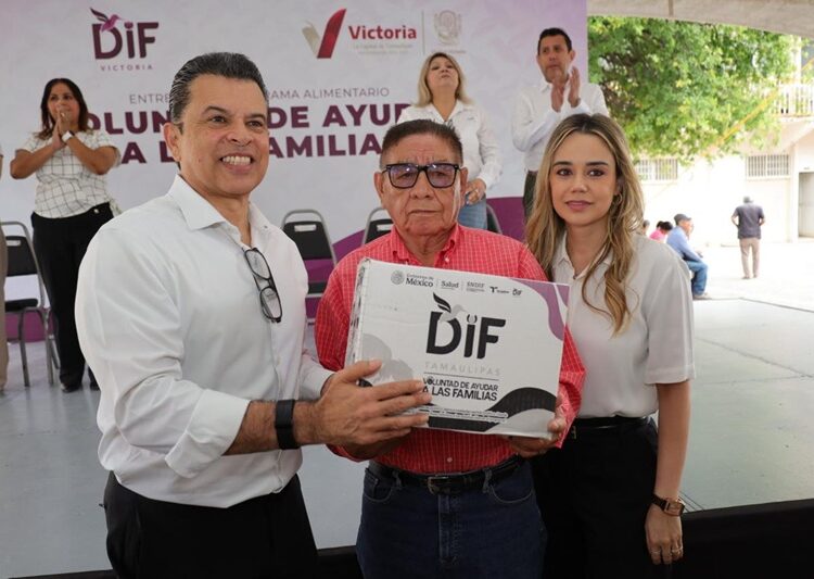 Entregan Lucy y Lalo 3 mil insumos alimentarios