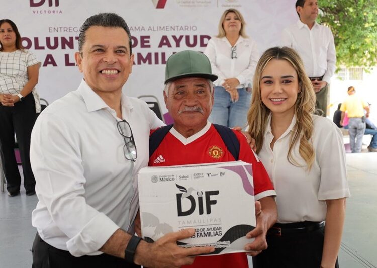 Entregan Lucy y Lalo 3 mil insumos alimentarios