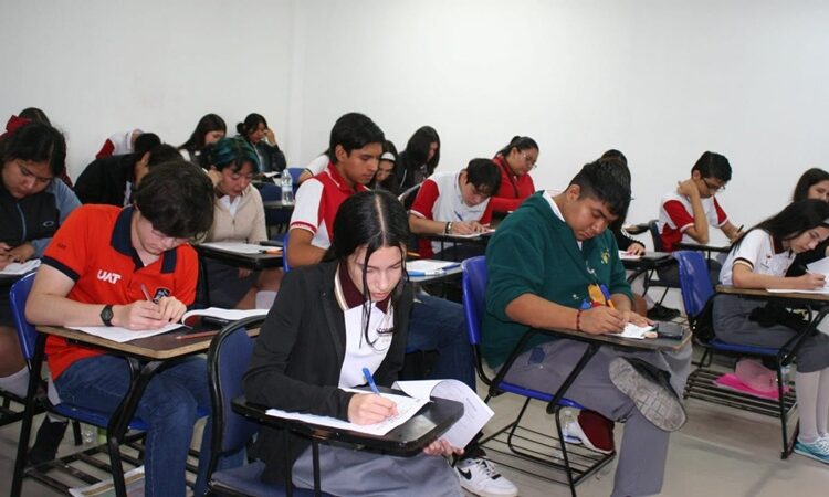 Estudiantes de la UAT obtienen pase a la Olimpiada Nacional de Química