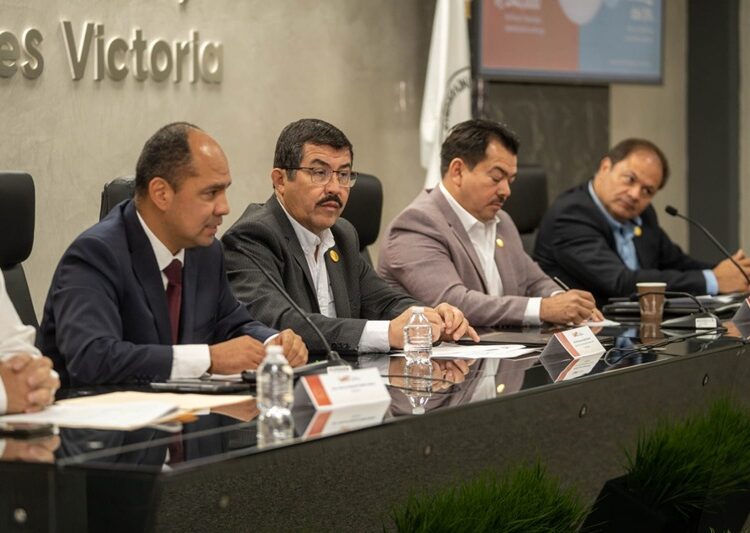 Exponen en la UAT conferencia “Voto Migrante, Elecciones 2027”