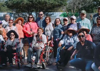 Fomenta Comisión de Parques la inclusión social con actividades recreativas para adultos mayores