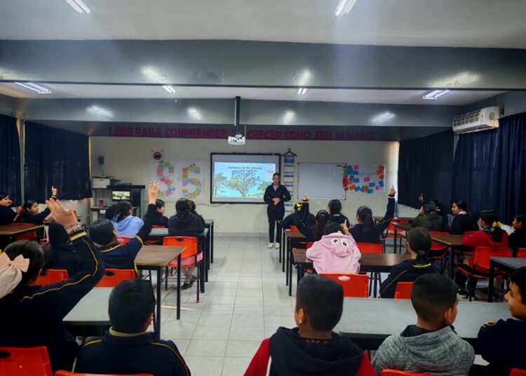 Fortalece Gobierno de NLD la educación ambiental en escuelas con acciones de reforestación