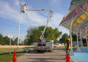 Gobierno de NLD refuerza mantenimiento en parques y espacios públicos
