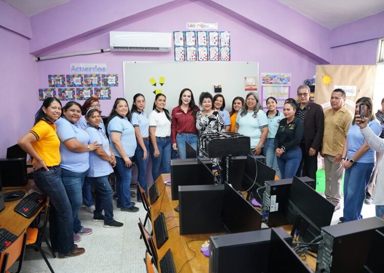 Inaugura Carmen Lilia Obras de infraestructura educativa en colonia Reforma Urbana