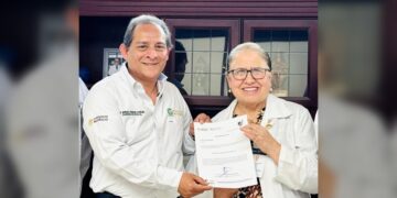 Entrega de nombramiento como nueva directora del Hospital Infantil de Tamaulipas