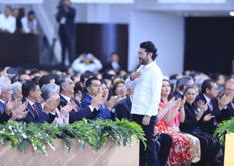 “No a las oligarquías”: AVA en su IV Informe