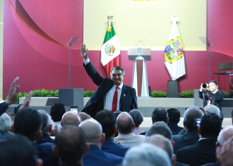 “No a las oligarquías”: AVA en su IV Informe