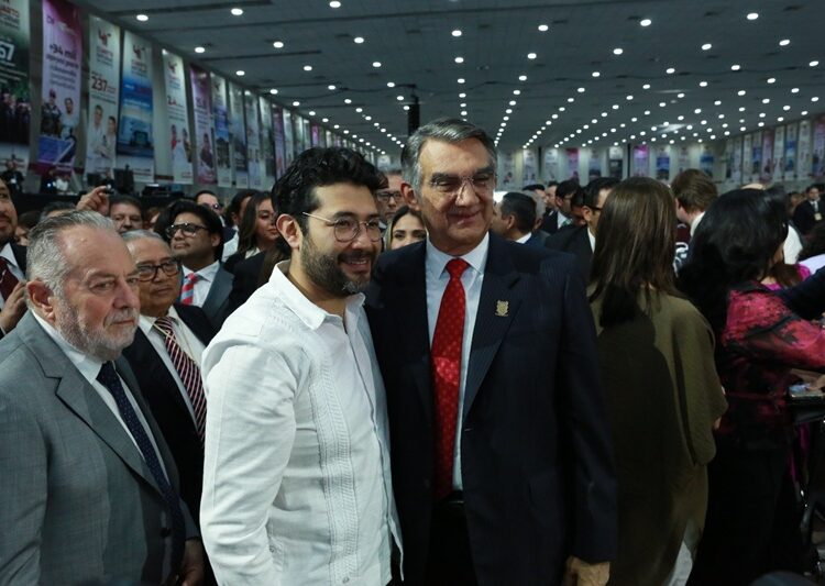 “No a las oligarquías”: AVA en su IV Informe