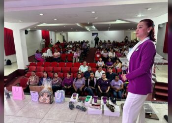 Ofrece COMAPA Altamira conferencia ‘Amor Propio’