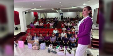 Ofrece COMAPA Altamira conferencia ‘Amor Propio’