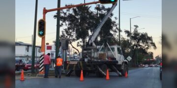 Operará Municipio semáforos instalados por el Estado