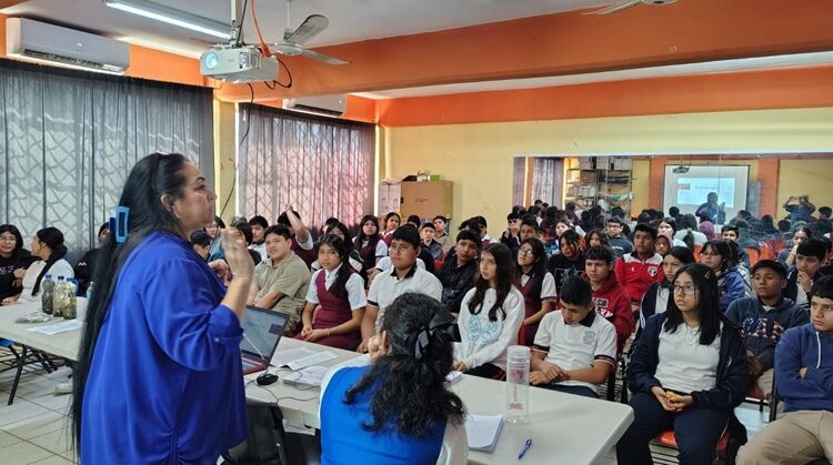 Orienta COMAPA Altamira a alumnos sobre el cuidado del agua y del medio ambiente