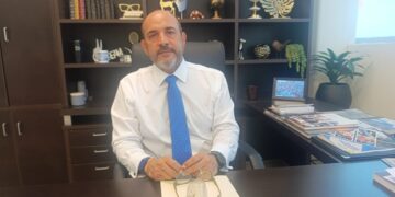 Trabajadores del ISSSTE insisten en bloquear instalaciones de la Instalación