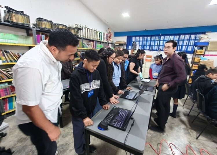 Promueve UPV vocación científica entre niñas y niños mediante taller de ciencias y tecnología