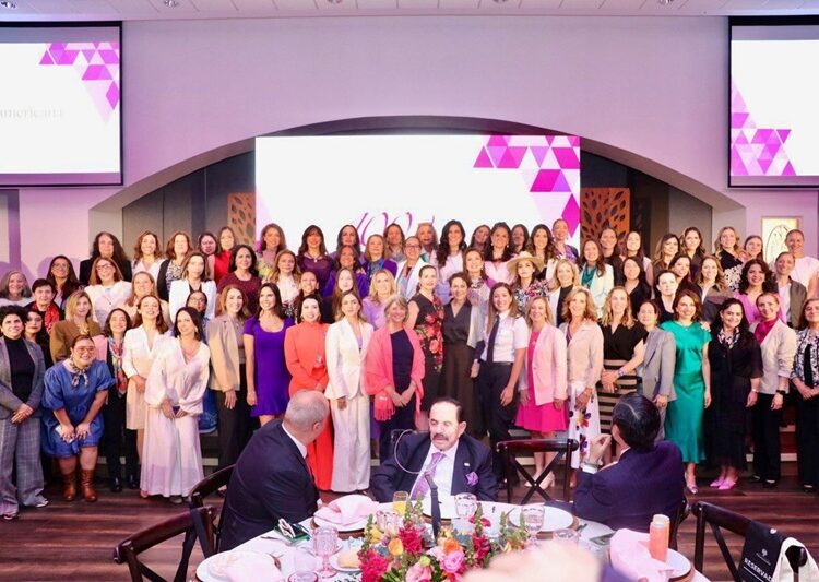 Reconocen a Carmen Lilia dentro de las “100 Mujeres Líderes de México”