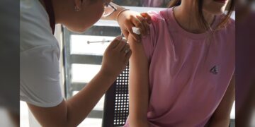 Refuerzan protección de la niñez en el Centro de Autismo del DIF NLD con jornada de vacunación