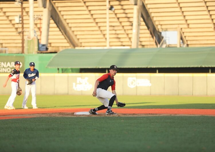 Responden jóvenes a ‘Try Out’ organizados por Gobierno y Tecos de los Dos Laredos