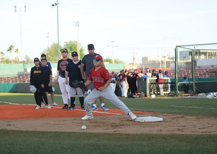 Responden jóvenes a ‘Try Out’ organizados por Gobierno y Tecos de los Dos Laredos
