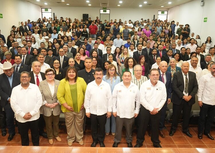 Rinde protesta director electo de la Facultad de Veterinaria de la UAT