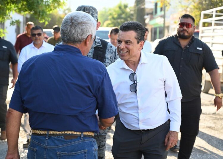 Lalo Gattás atiende con mandos de seguridad, reportes ciudadanos.