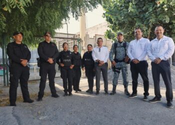 Lalo Gattás atiende con mandos de seguridad, reportes ciudadanos.