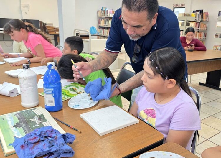 Aprenden artes plásticas usuarios de las bibliotecas públicas de NLD