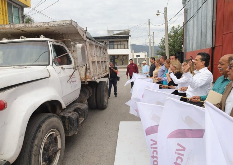 Arranca Municipio obra de rehabilitación de calle en la Magisterial