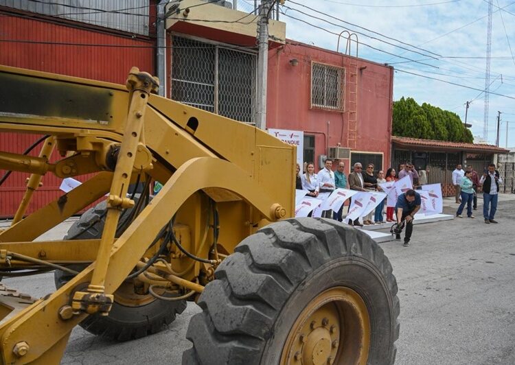 Arranca Municipio obra de rehabilitación de calle en la Magisterial